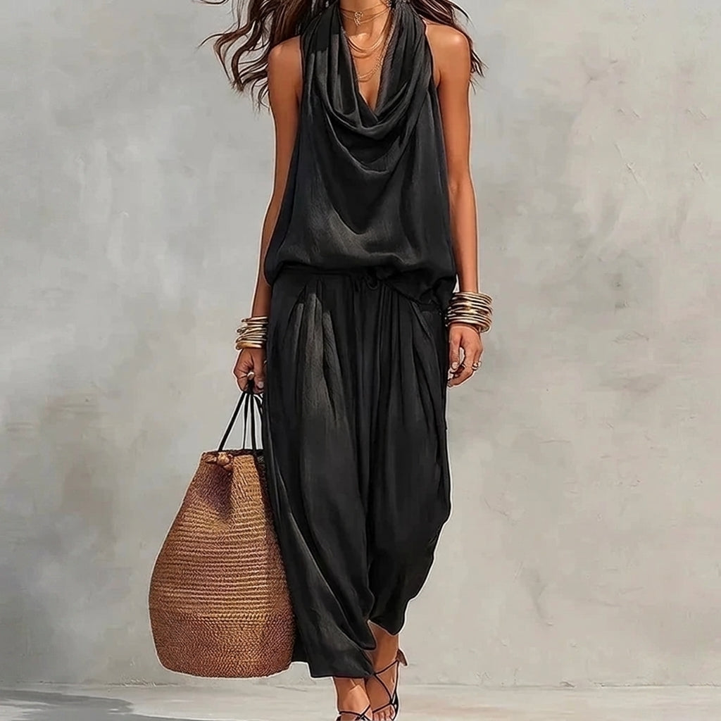 Ambra | Conjunto fluido con top halter drapeado y pantalones