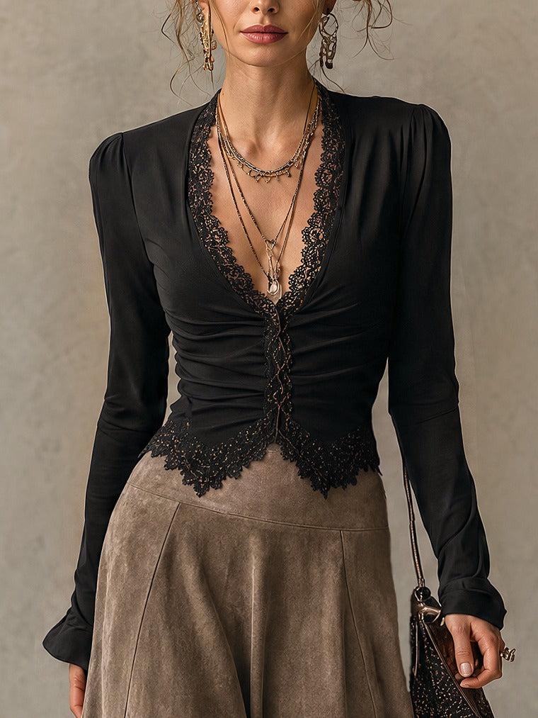 Albane | Conjunto de top de encaje y falda maxi de ante sintético en negro y topo