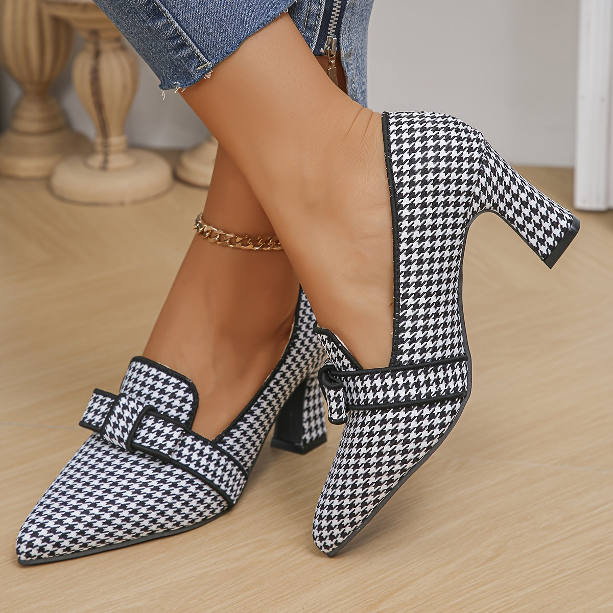 Emara | Tacones clásicos de pata de gallo
