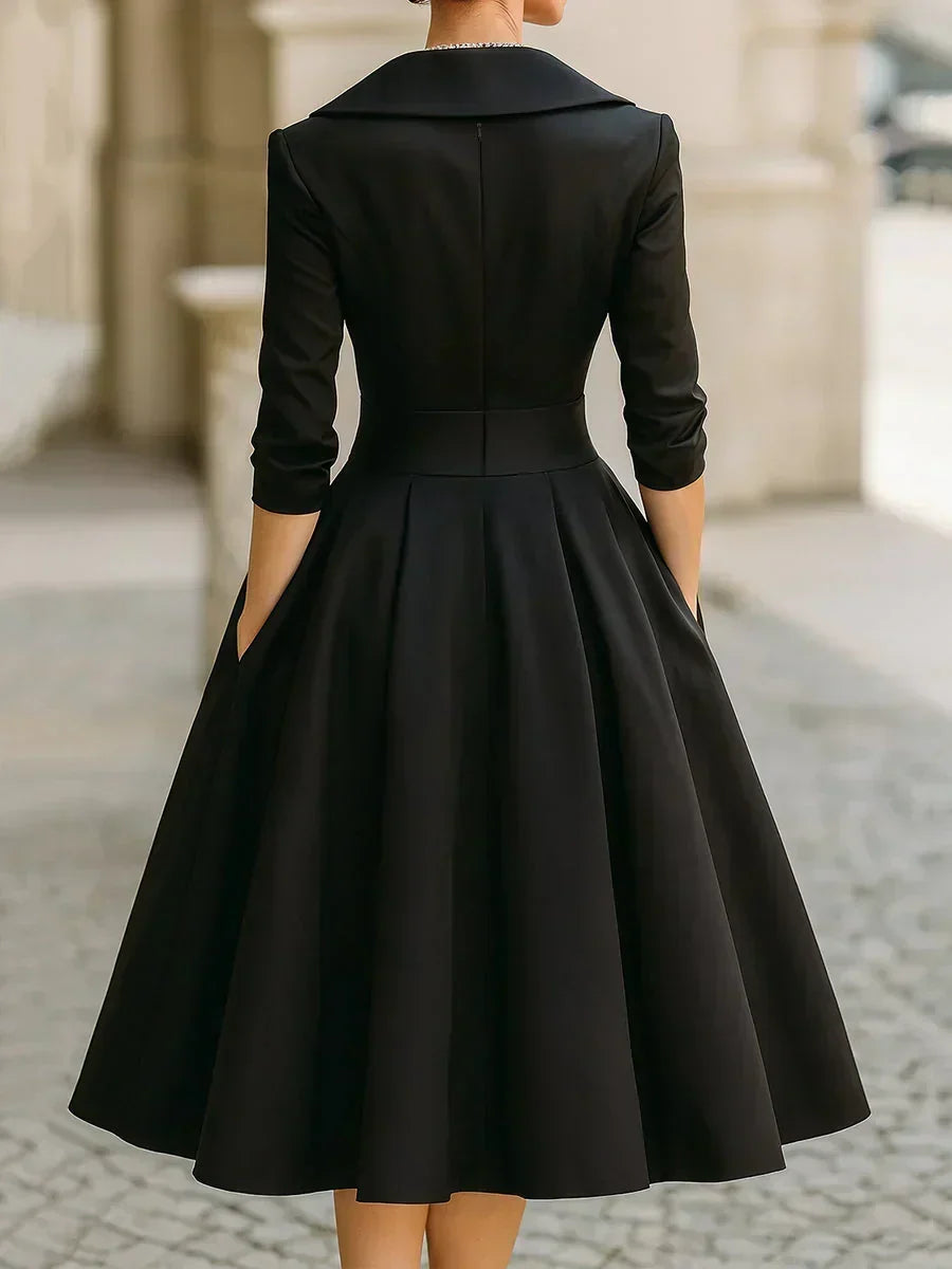 Karen – Elegante vestido de satén con efecto cruzado