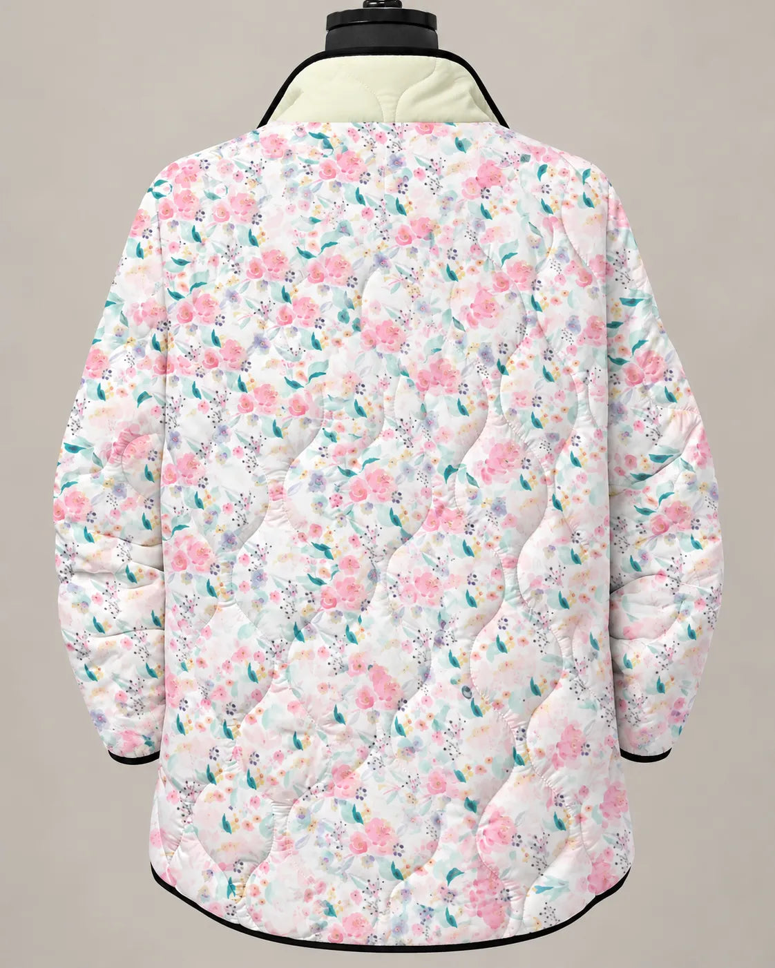 Eliana | Chaqueta acolchada con delicado estampado de flores de jardín