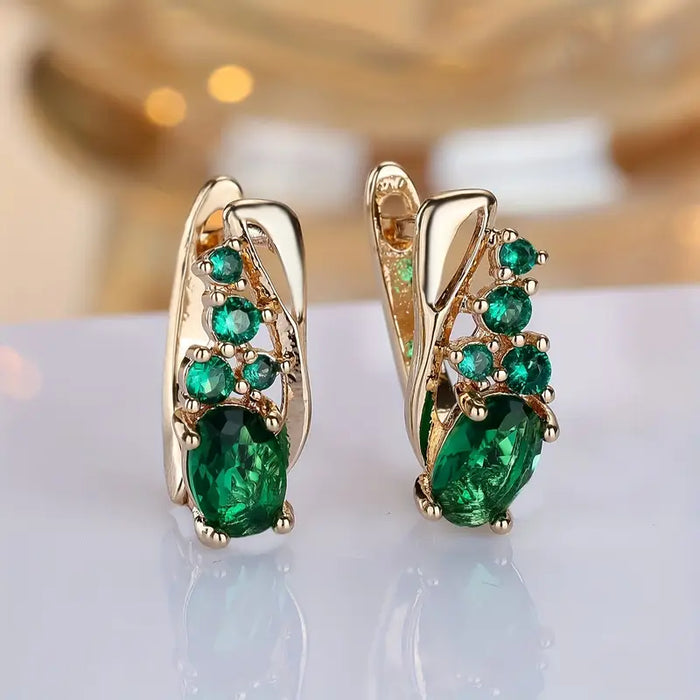 Pendientes de gota de racimo esmeralda de oro