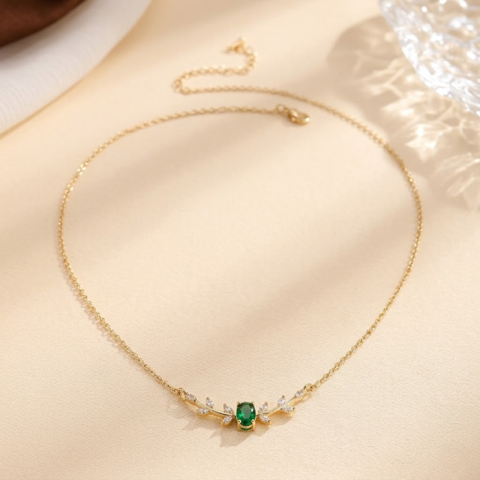 Collar minimalista esmeralda de oro