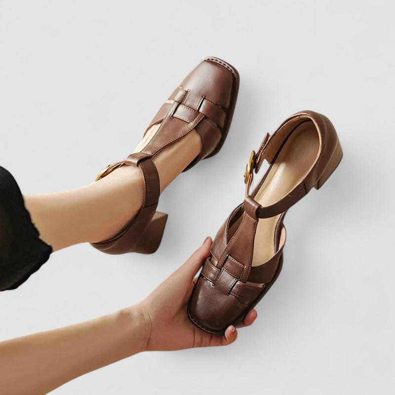 Elyxiana | Tacones ortopédicos con correa en T