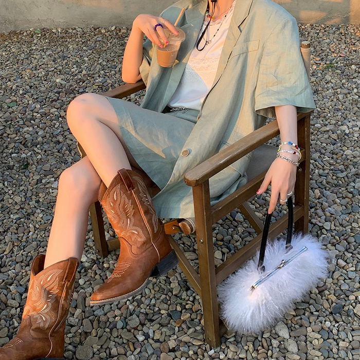 Genevieve - Botas de media pantorrilla bordadas