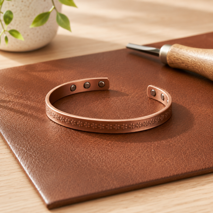 Alero | Brazalete con acabado cobrizo