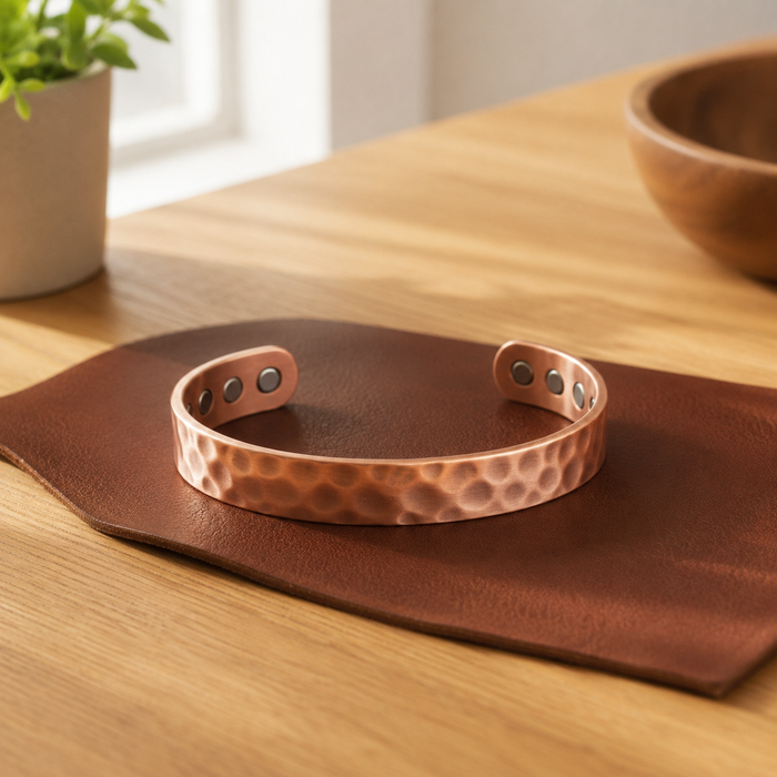 Con hoyuelos | Pulsera con acabado cobrizo