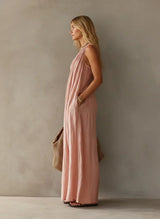 Elegante vestido maxi sin mangas con diseño de un solo hombro