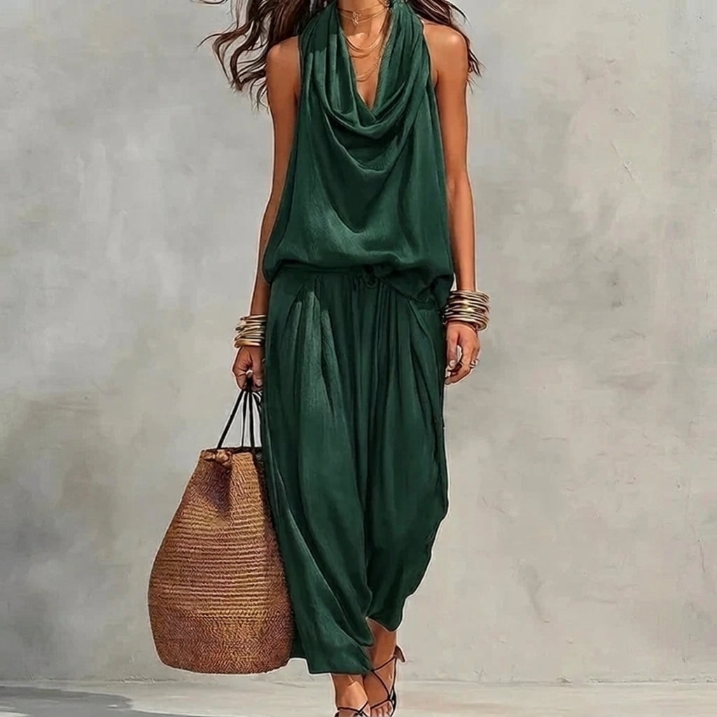 Ambra | Conjunto fluido con top halter drapeado y pantalones