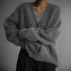 Gris oscuro