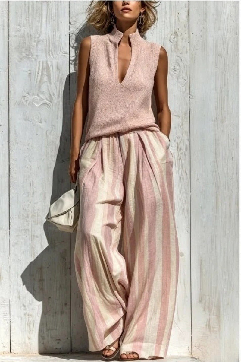 Sarah | Conjunto informal de top sin mangas y pantalones a rayas