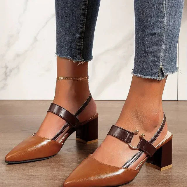 Tacones de bloque para mujer: imagen de soporte elegante y cómoda