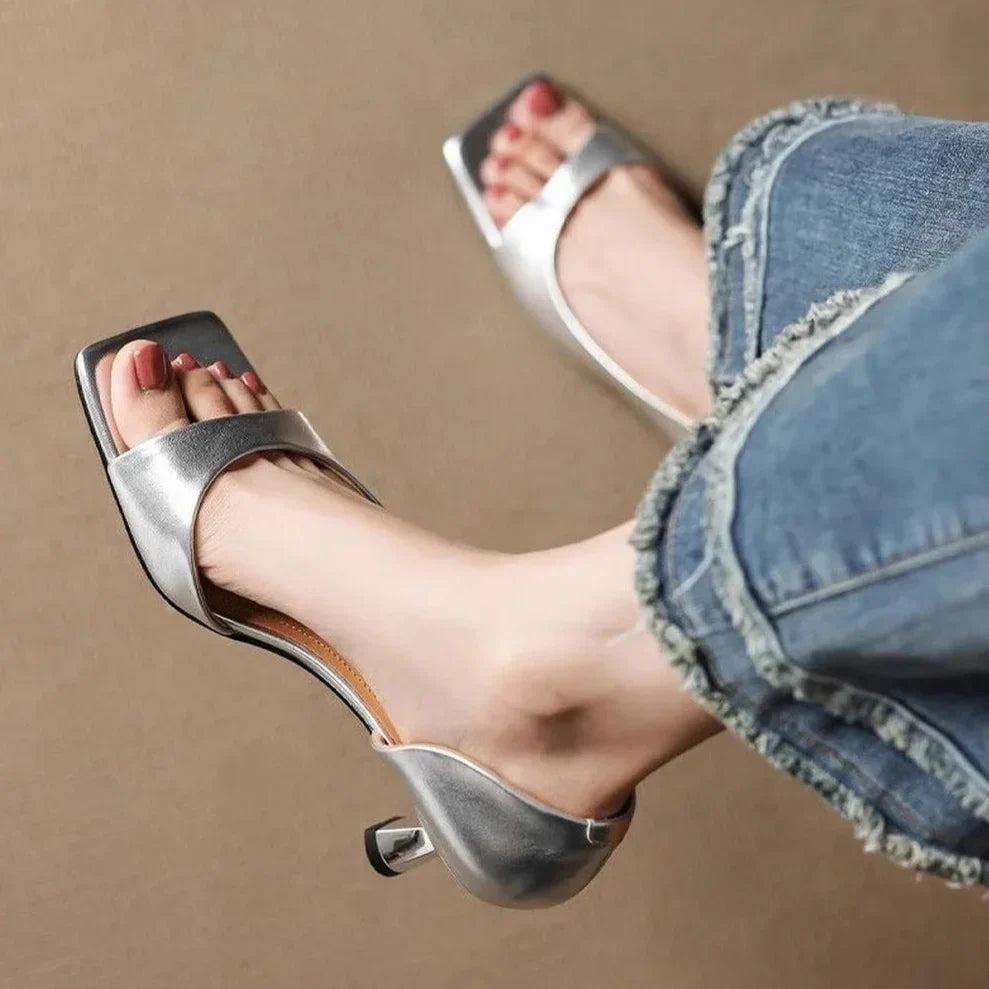tacones de cuero valentina