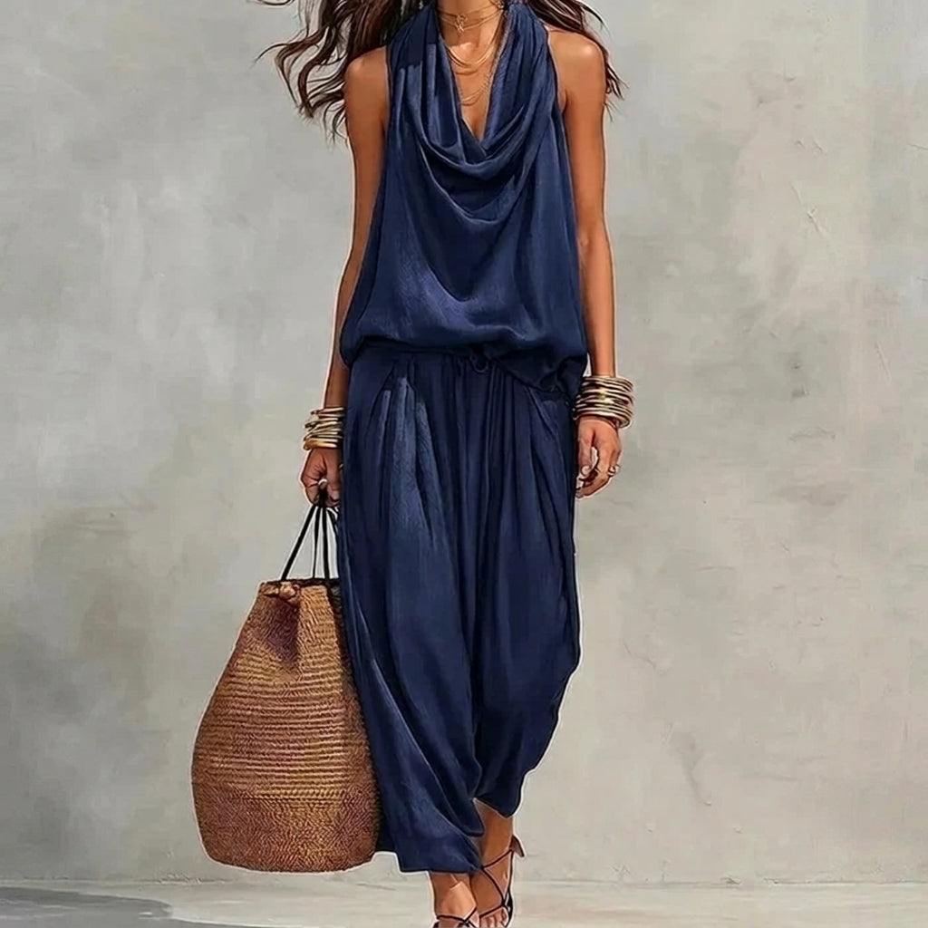 Ambra | Conjunto fluido con top halter drapeado y pantalones