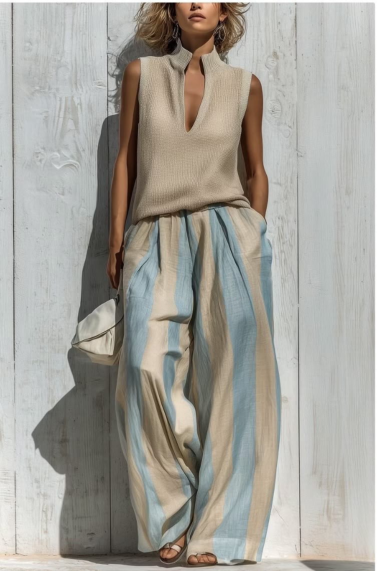 Sarah | Conjunto informal de top sin mangas y pantalones a rayas