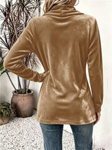 Sutton™ | Cárdigan de terciopelo color camel con botones de lazo