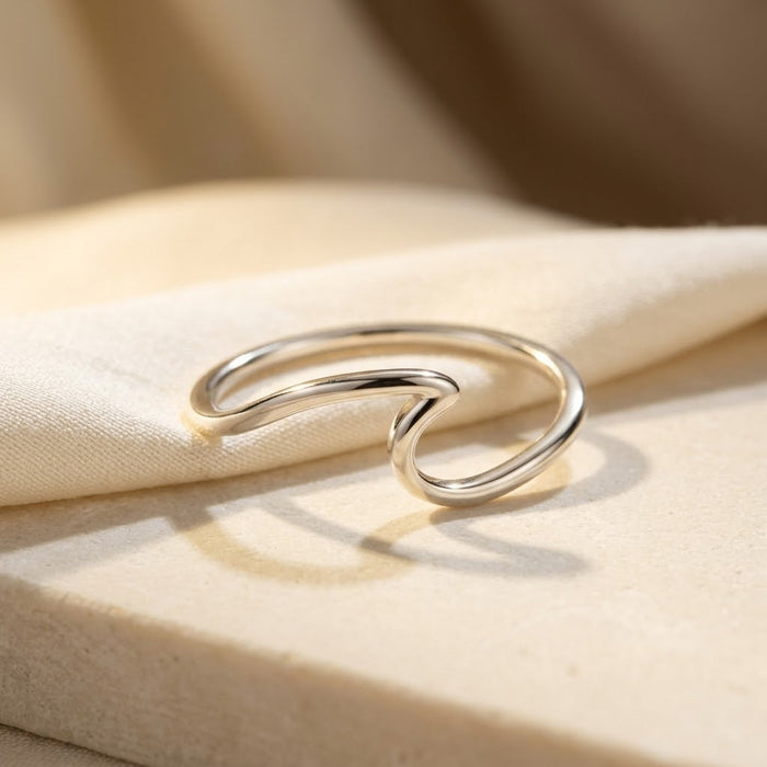 Anillo abierto minimalista de plata