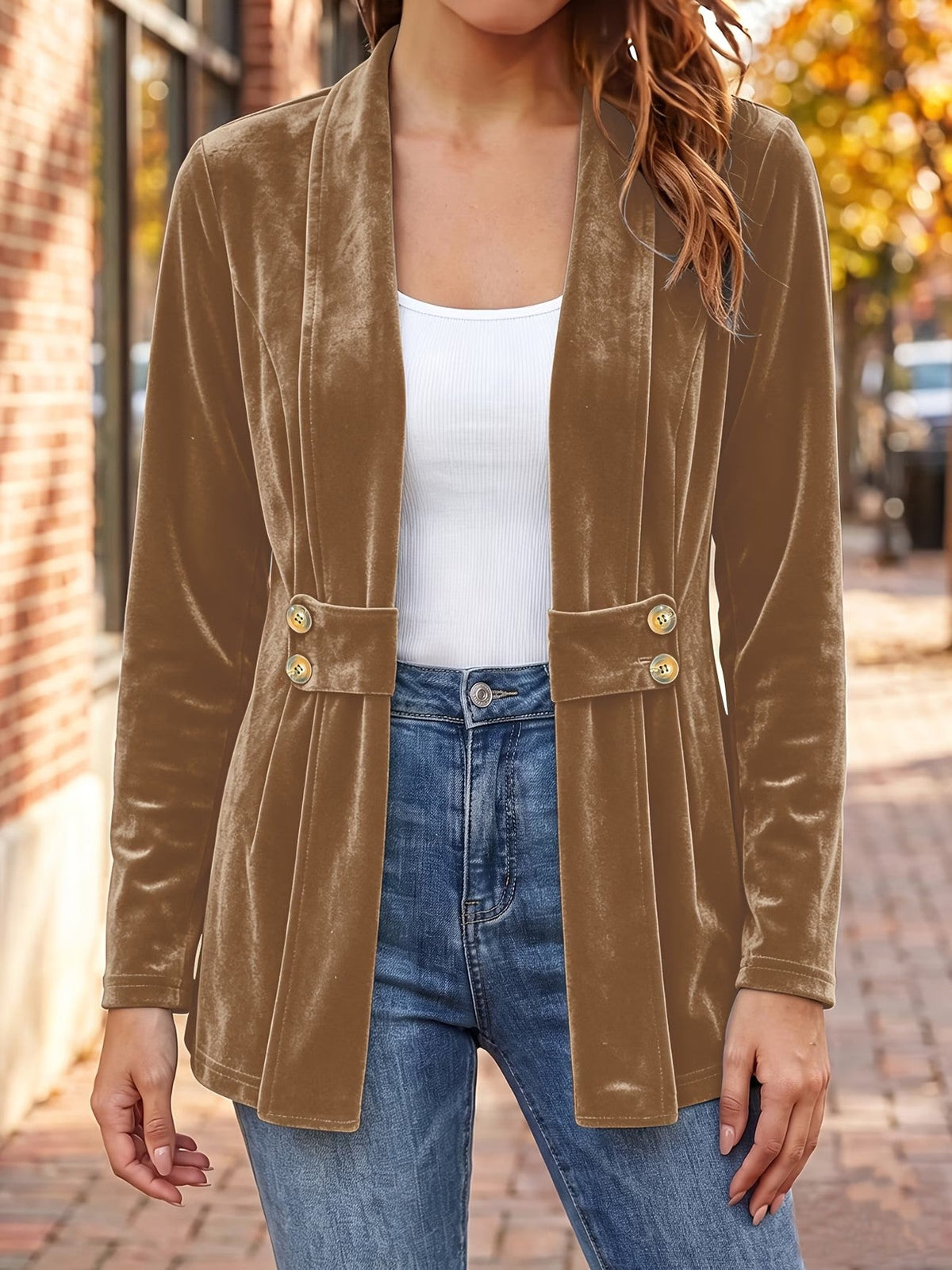 Sutton™ | Cárdigan de terciopelo color camel con botones de lazo