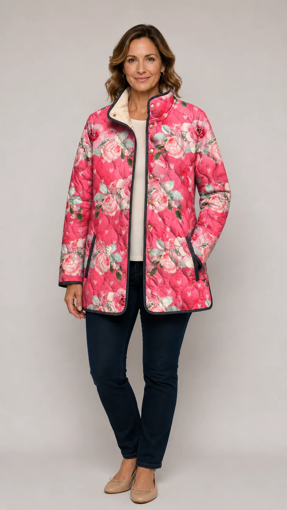 Freya | Chaqueta acolchada rosa de cuello chimenea con estampado floral
