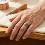 Anillo de cobre en forma de flor