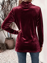 Livia™ | Cárdigan de terciopelo color vino con tiras de botones