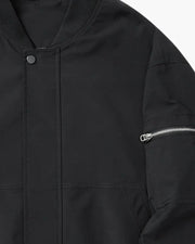 Chaqueta bomber minimalista