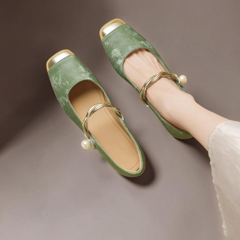 Tove | Zapatos de tacón elegantes con punta cuadrada y perlas